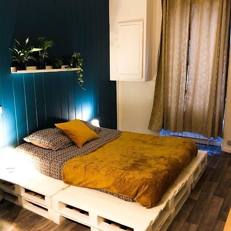 chambre double avec salle de bain privative Cognac Extérieur photo